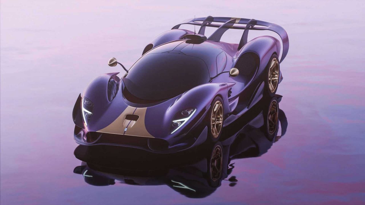 900 kilogramov in 900 konjev iz V12 motorja 900 kilogramov in 900 konjev iz V12 motorja