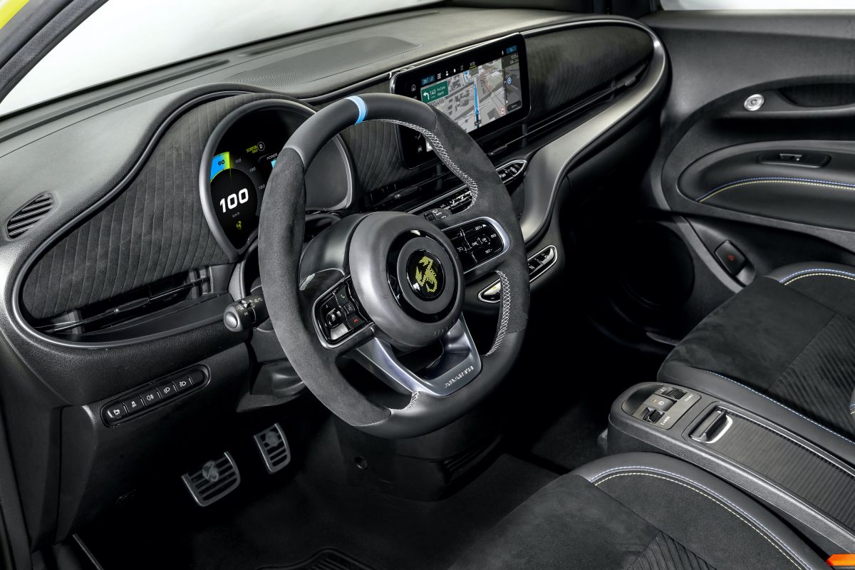 Prvi električni Abarth je tu Prvi električni Abarth je tu