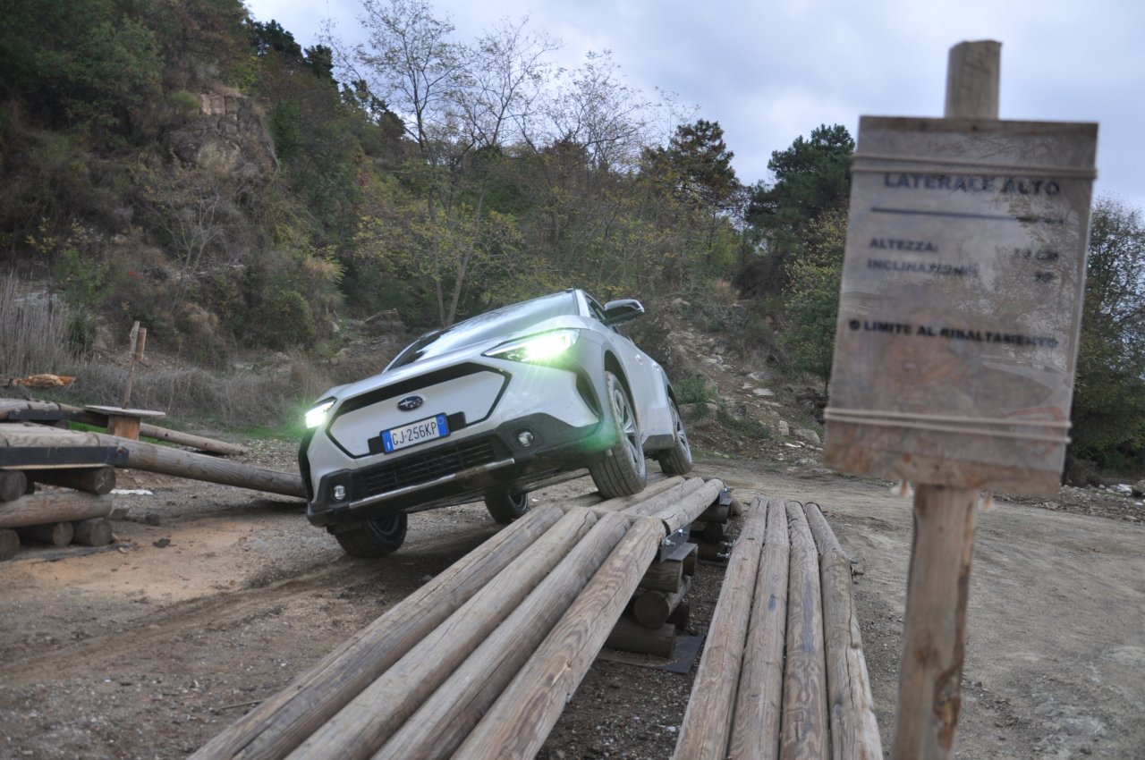 Subarujev električar na terenu ne razočara Subarujev električar na terenu ne razočara