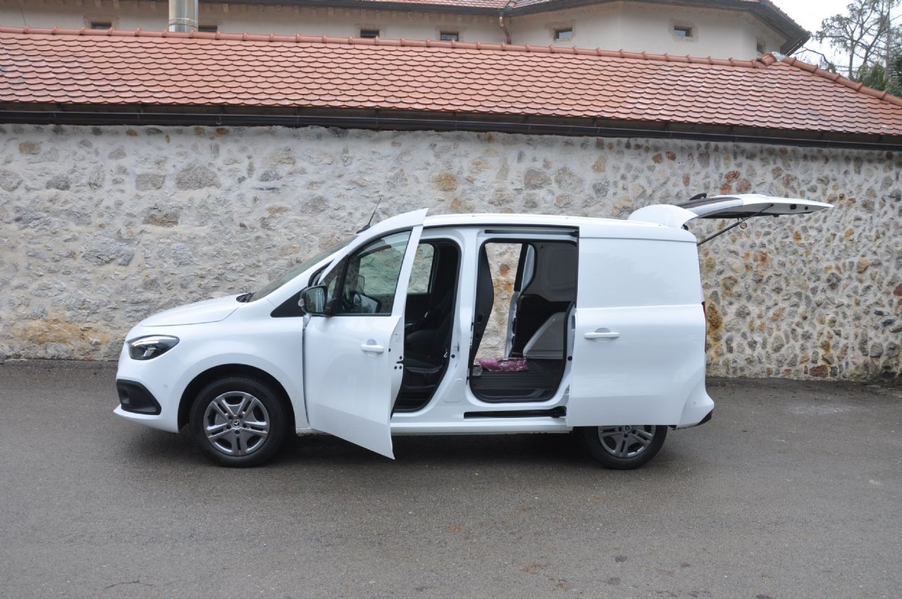 Mercedesov multipraktik s ceno pod 20 tisočaki Mercedesov multipraktik s ceno pod 20 tisočaki