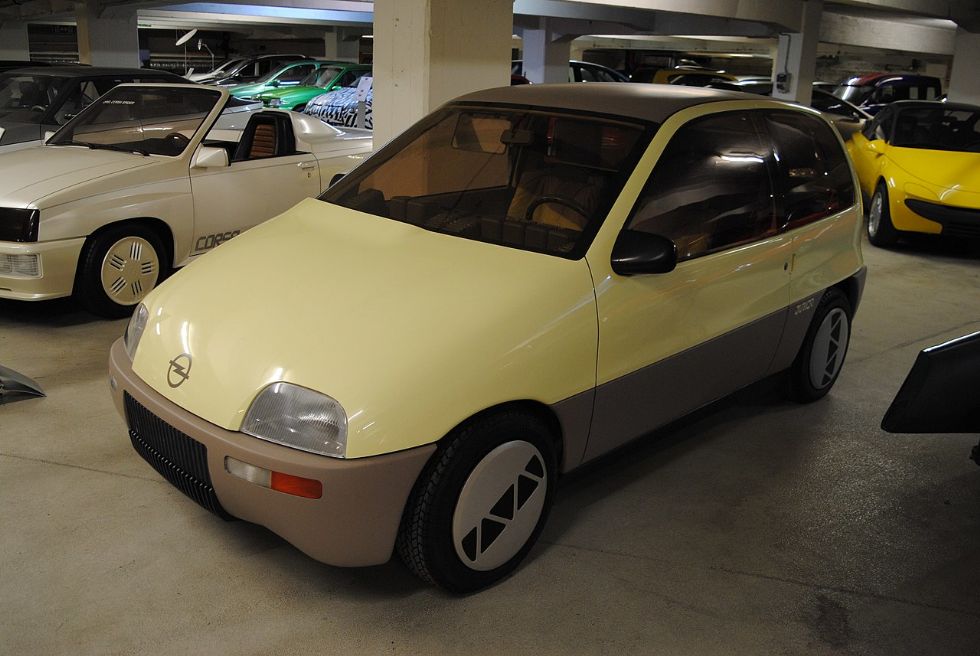 Mestni Opel izpred štirih desetletij