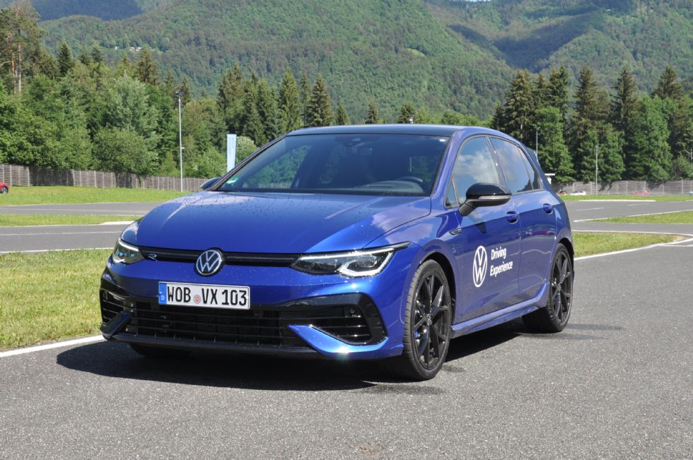 Golf R je prava cestna specialka