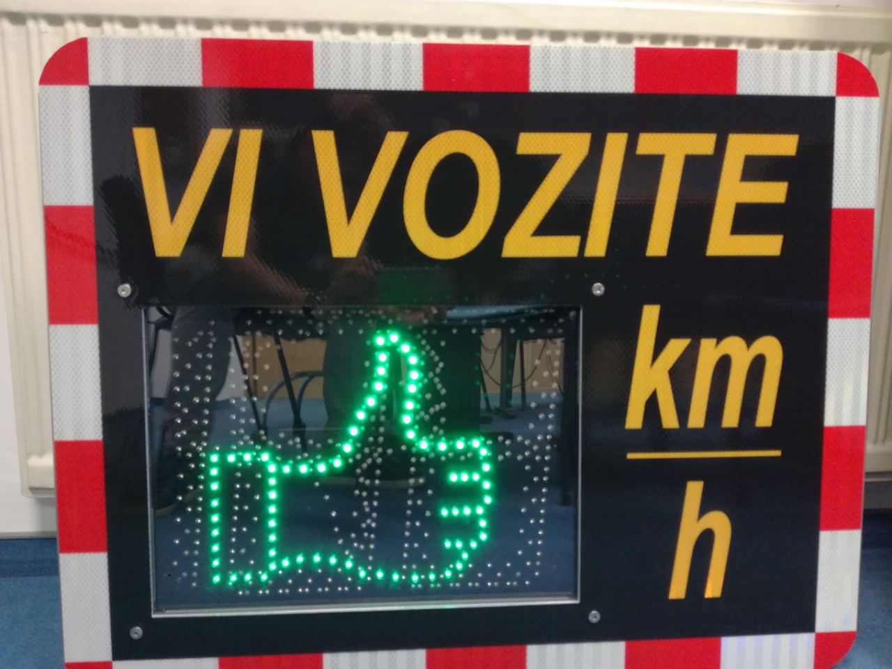 Na cestah umrlo kar 5 oseb, zato policijski okrepljen nadzor