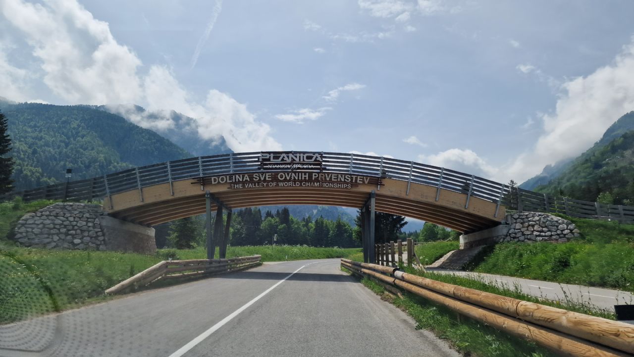 Gremo tja, na sever, kjer se svet konča