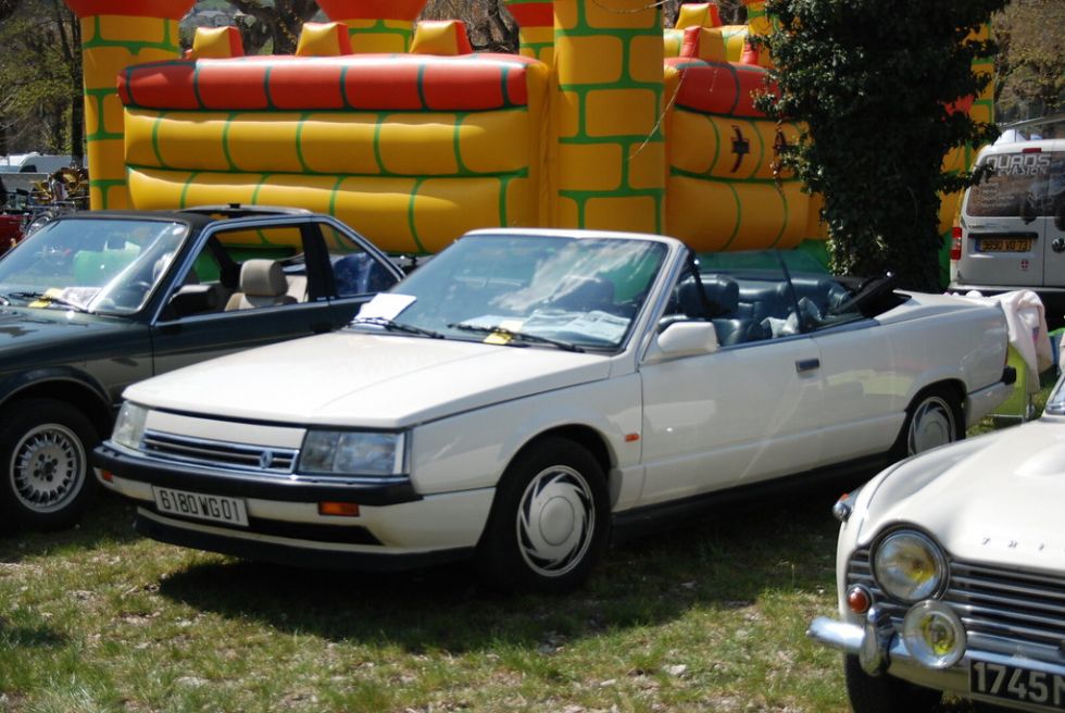 Renaultova palačinka je postala kabriolet