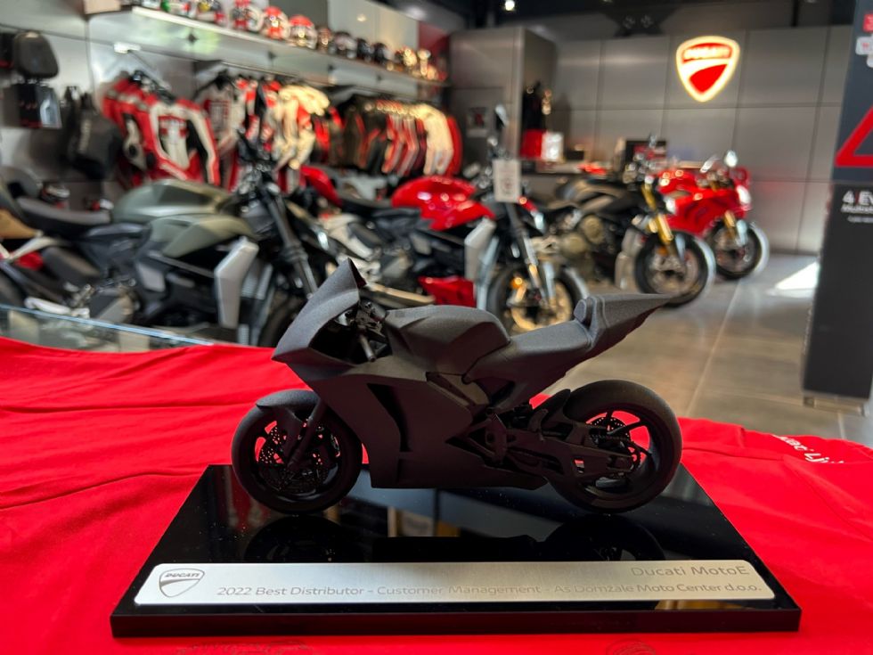 Ducatijevo priznanje slovenskemu trgovcu