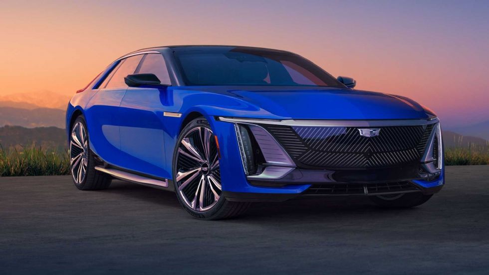 Cadillac se vrača s pompom Cadillac se vrača s pompom