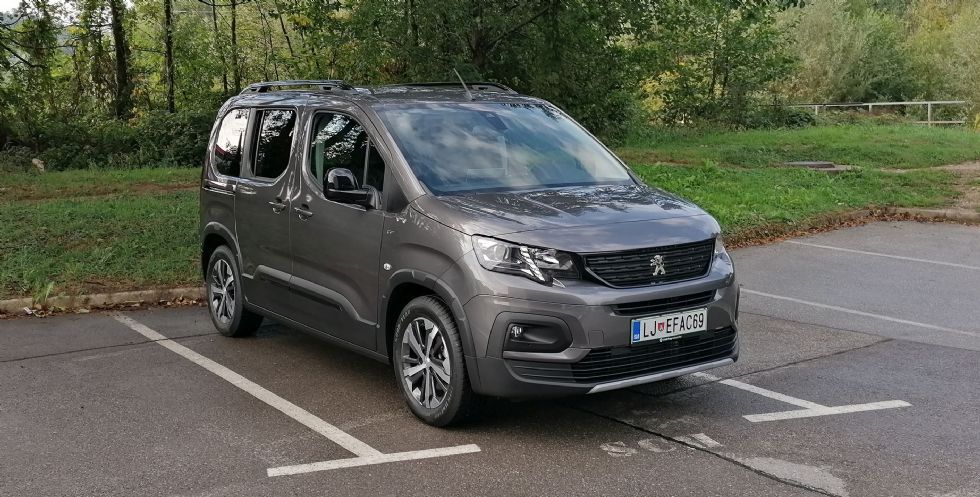 Električni kombi z ogromno prostora Električni kombi z ogromno prostora