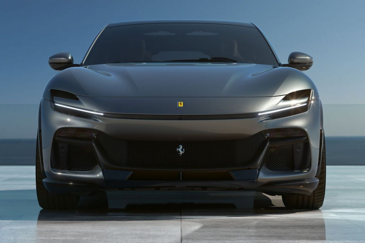 Čistokrvni Ferrarijev SUV z V12 Čistokrvni Ferrarijev SUV z V12