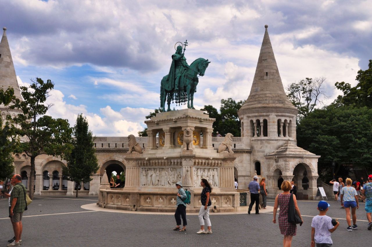 Madžarska prestolnica je Pariz vzhoda