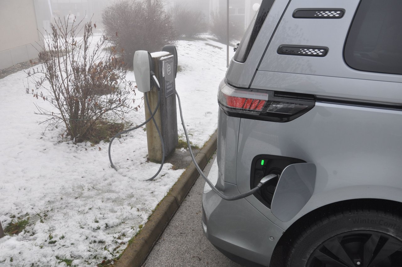 Legenda se vrača, z električnim pogonom