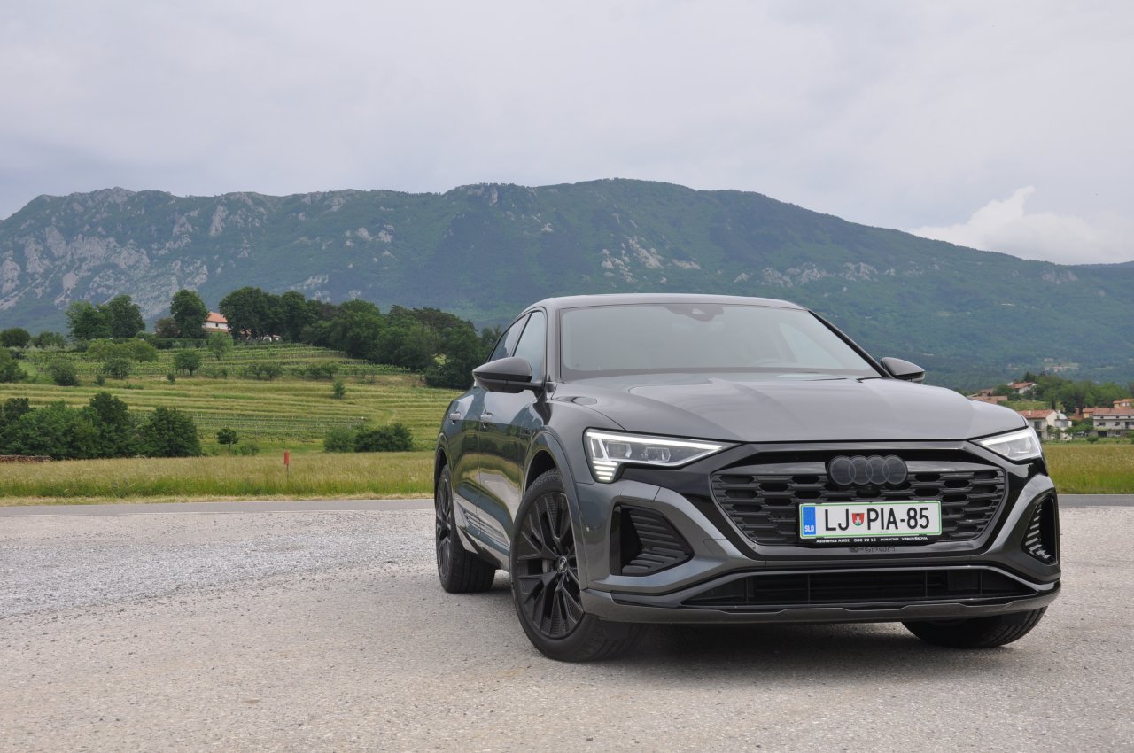 Prenovljeni električni prestižni velikan Prenovljeni električni prestižni velikan