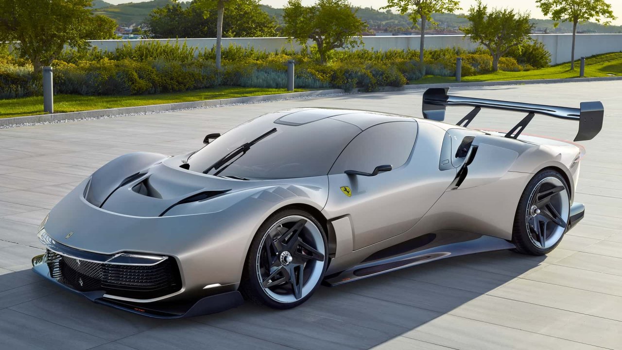 Ferrari za vsakogar za enega