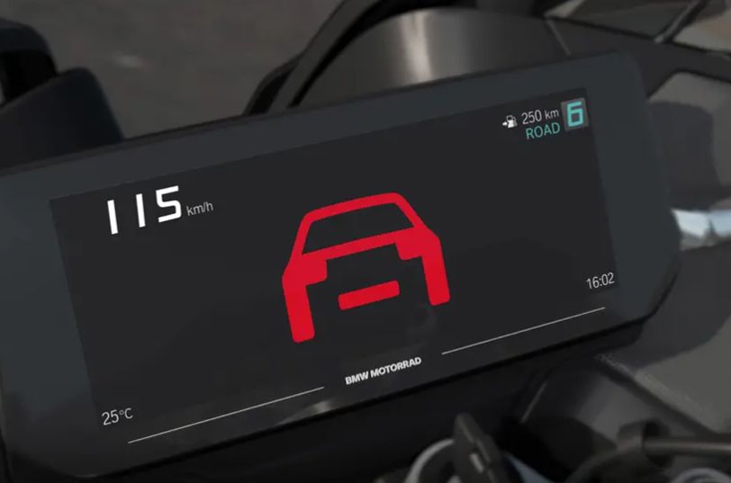 BMW Motorrad uvaja sistem samodejnega zaviranja