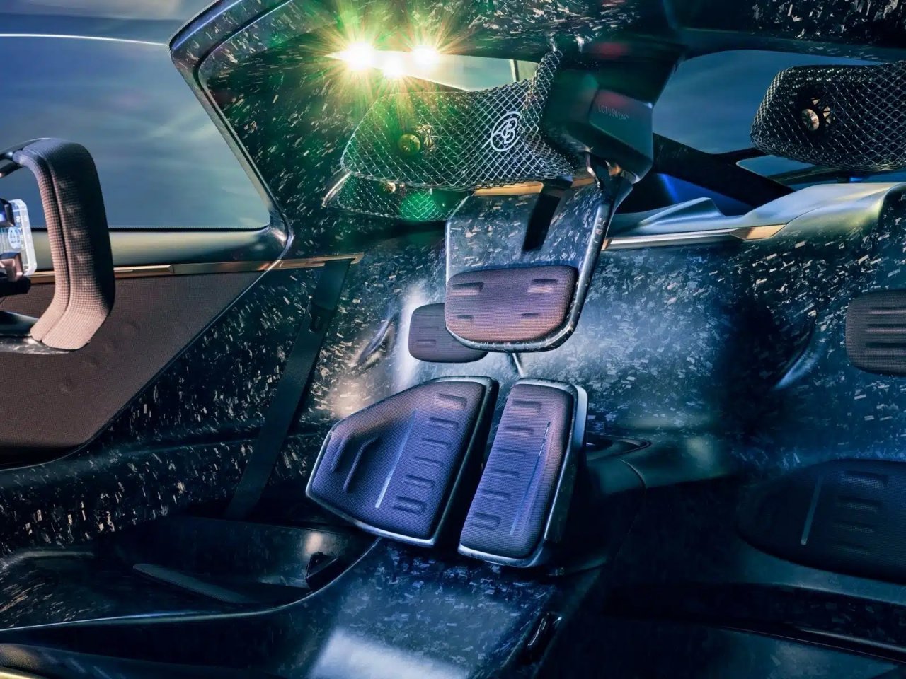 Lotus se želi vrniti k svojemu osnovnemu poslanstvu