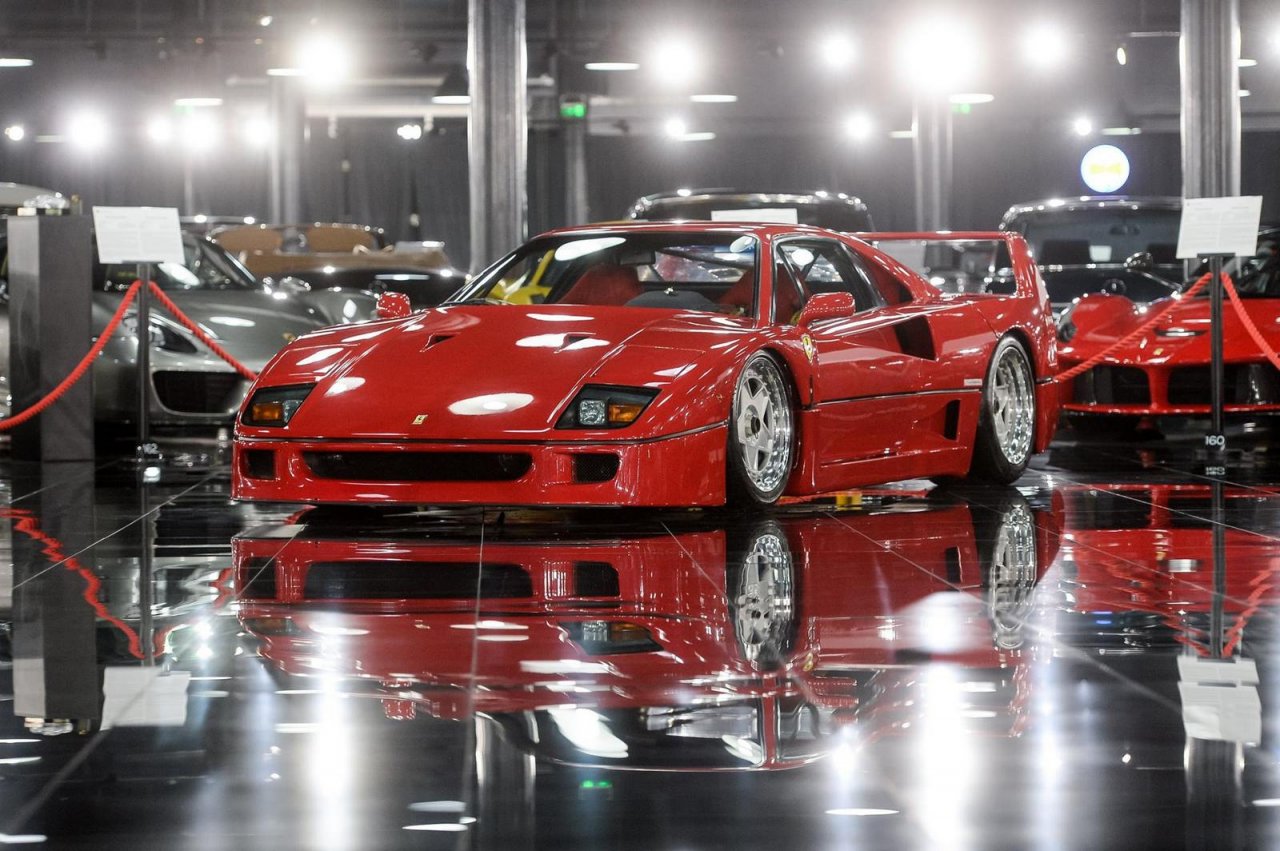 Za deset let pozabil svoj Ferrari F40 na parkirišču Za deset let pozabil svoj Ferrari F40 na parkirišču