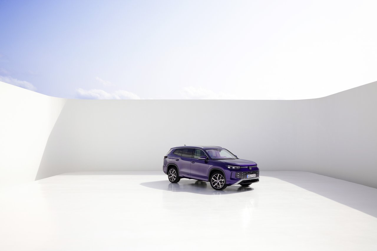 Večji SUV za razred vmes Večji SUV za razred vmes