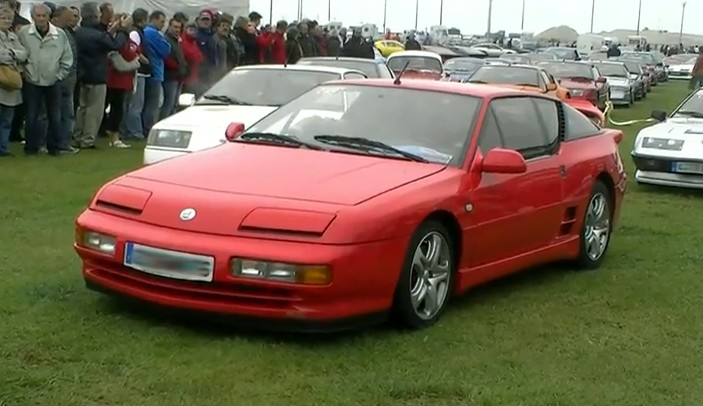 Zadnji originalni Alpine, preden je ime 1995 za nekaj časa izginilo, A610.