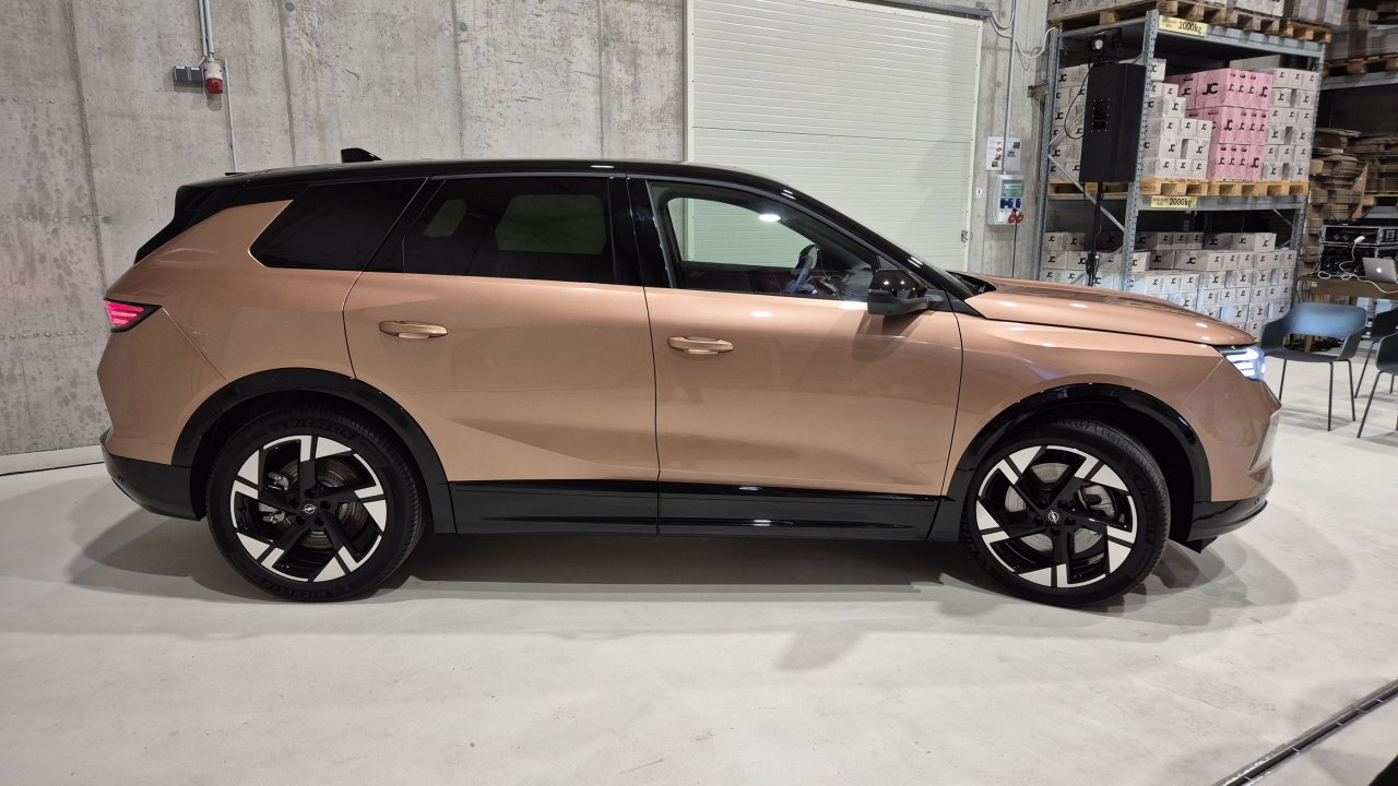 Največji in najbolj prestižen Opel ta hip Največji in najbolj prestižen Opel ta hip