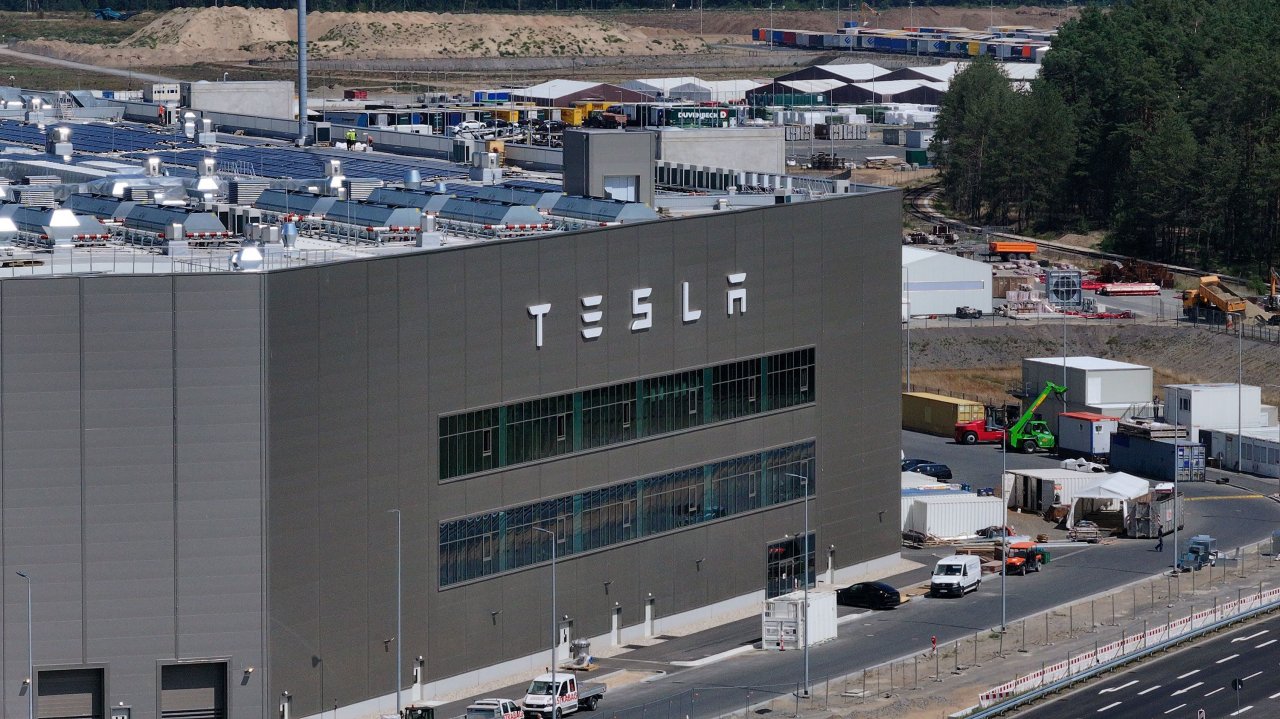 Bo Tesla rešila evropsko avtomobilsko industrijo? 
