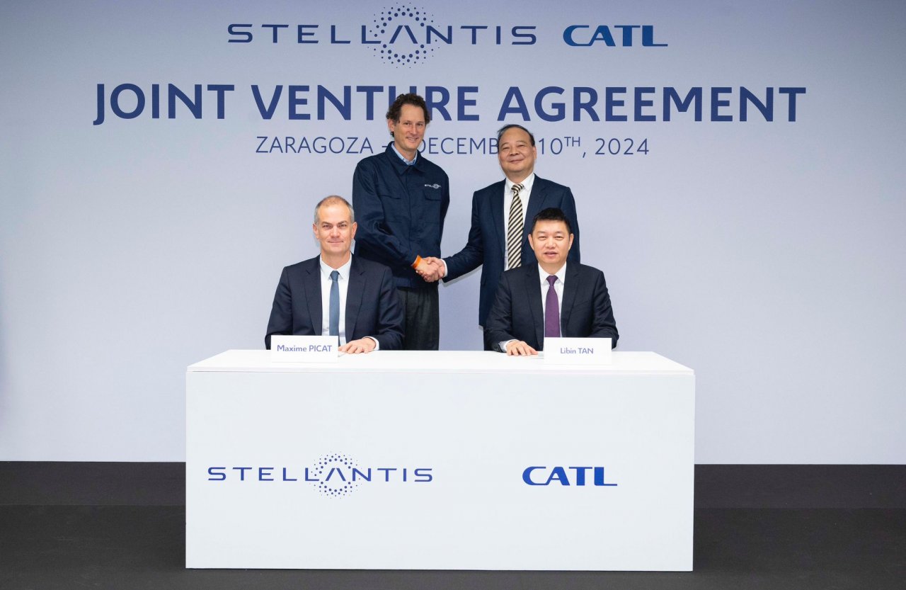 Stellantis začenja gradnjo evropske tovarne baterij s kitajskim partnerjem