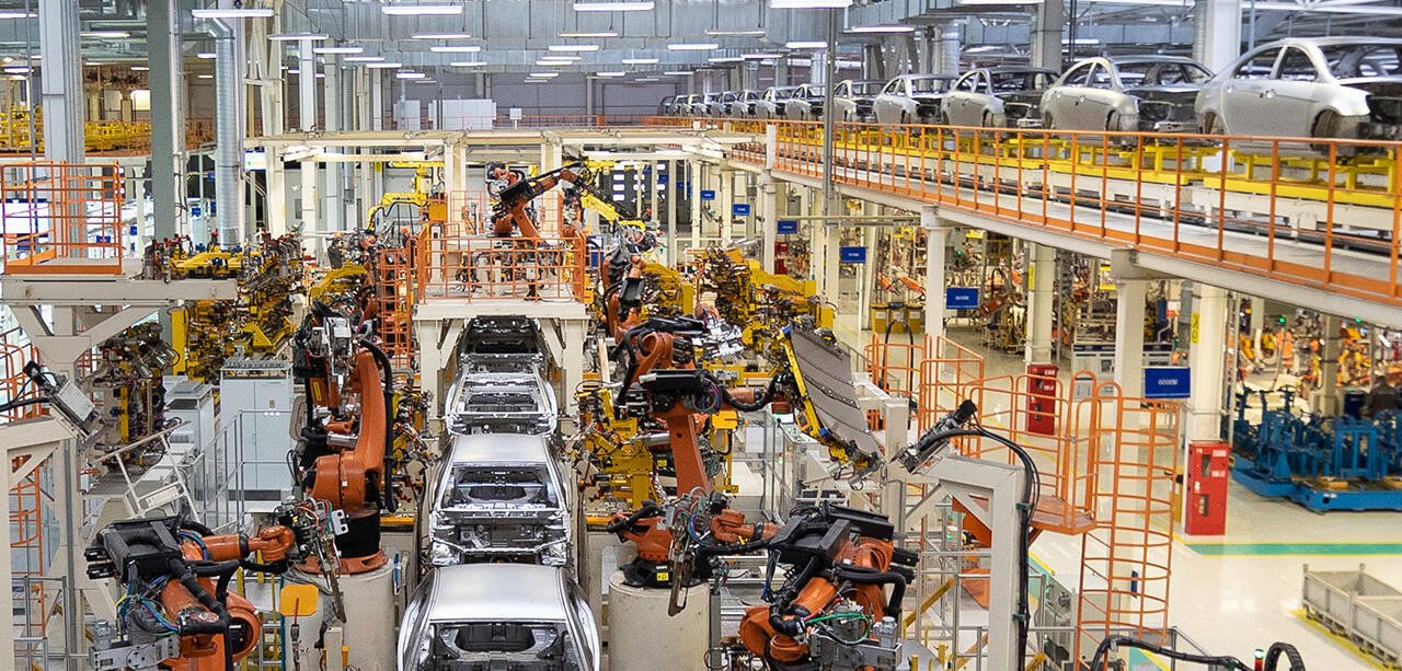 Za rešitev evropske avtomobilske industrije je nujen vseevropski pristop Za rešitev evropske avtomobilske industrije je nujen vseevropski pristop