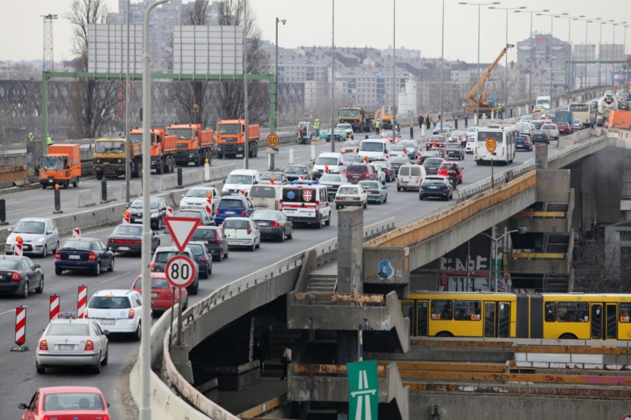 Beograd uvaja brezplačen javni prevoz za vse potnike