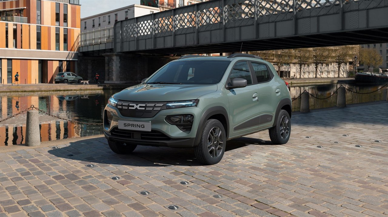 Dacia znižuje ceno modela Spring Dacia znižuje ceno modela Spring