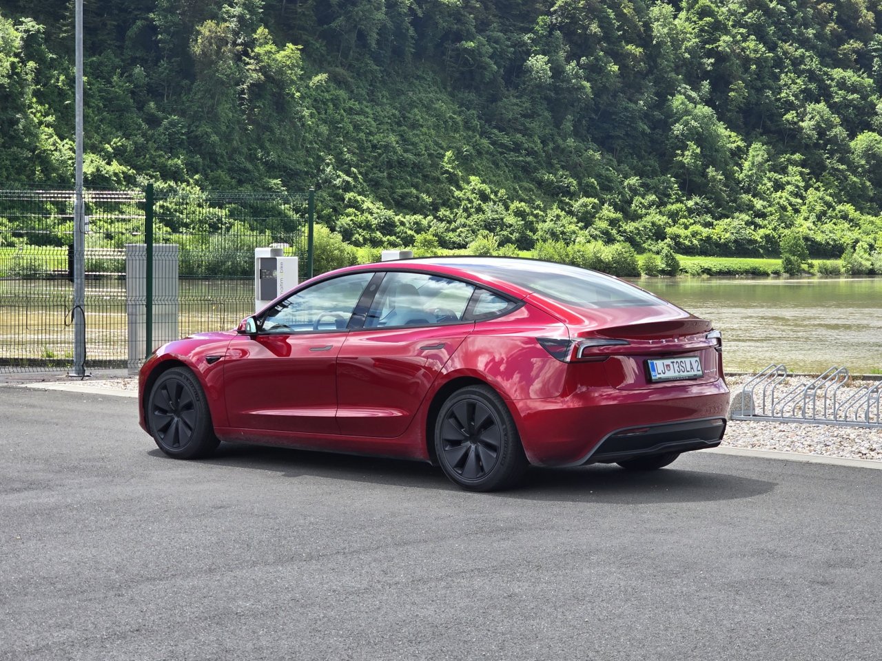 Kaj in koliko smo Slovenci kupovali v lanskem letu