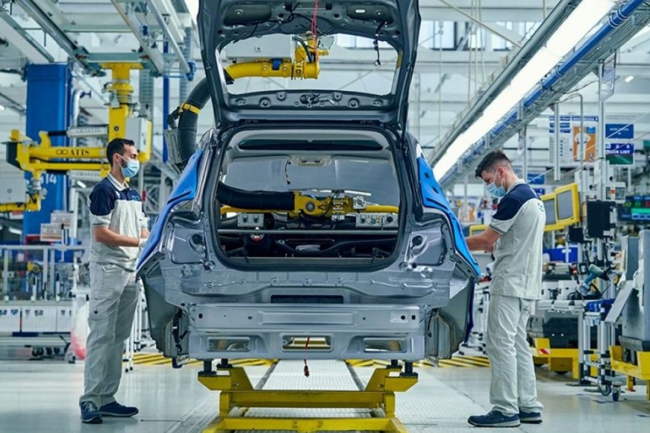 Proizvodnja v Italiji je lani močno upadla Proizvodnja v Italiji je lani močno upadla