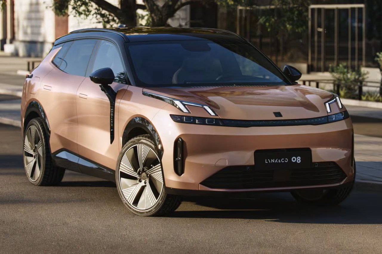 Kitajski šminker z 200 kilometrov podaljšanega električnega dosega Kitajski šminker z 200 kilometrov podaljšanega električnega dosega