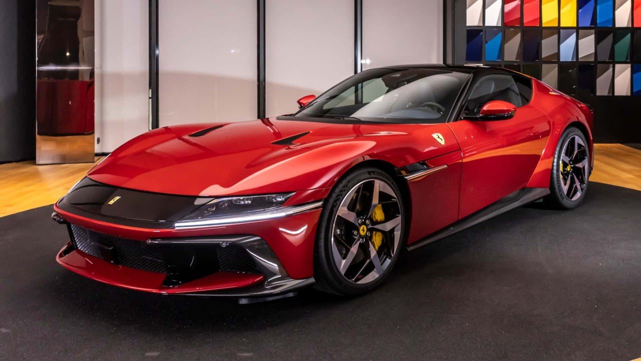Kupci na nove Ferrarije čakajo dve leti Kupci na nove Ferrarije čakajo dve leti