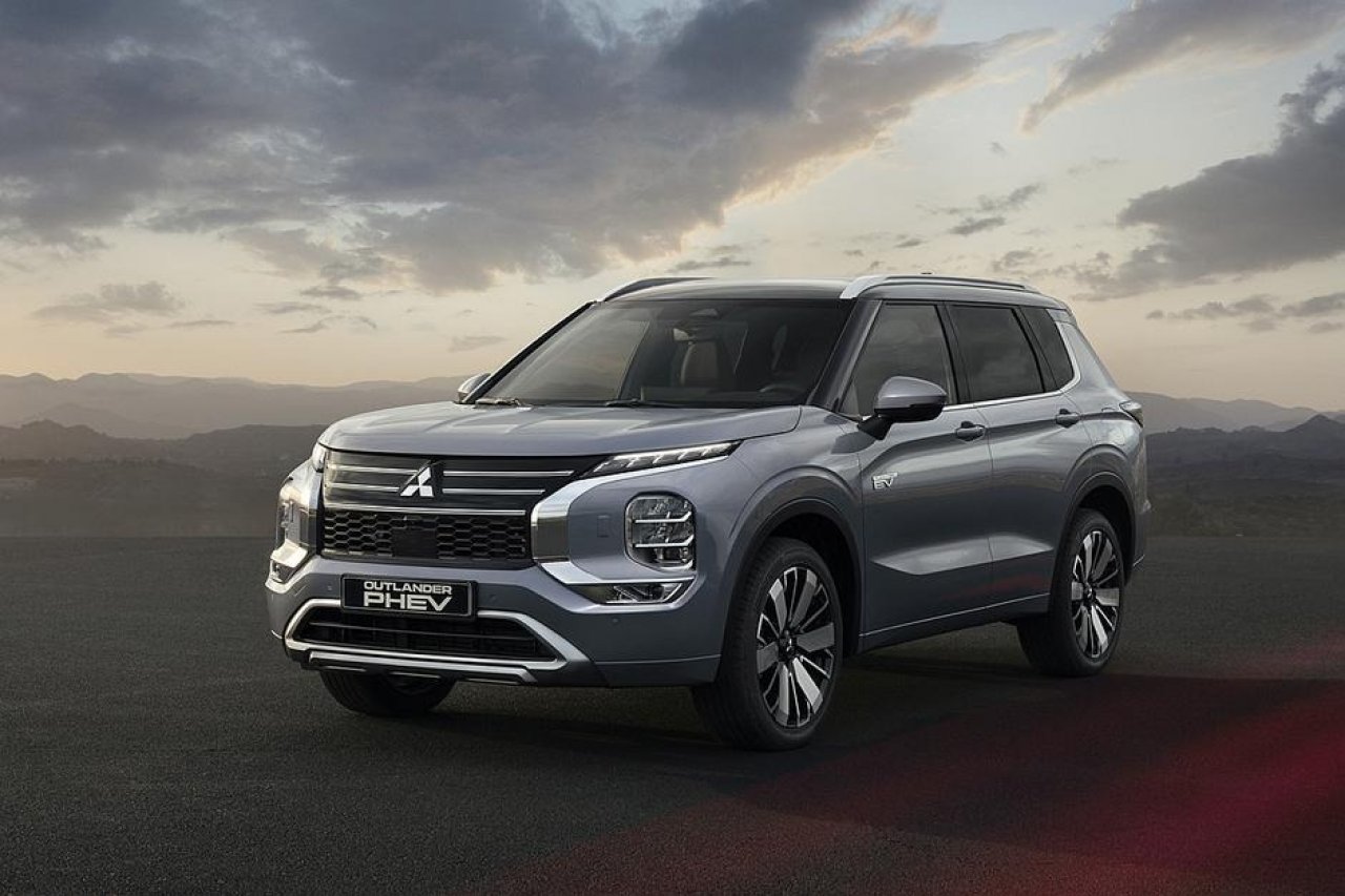 Mitsubishi drastično znižal napovedi glede dobička