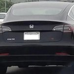 Ko se Tesla preobleče v Audi - fotografija 4