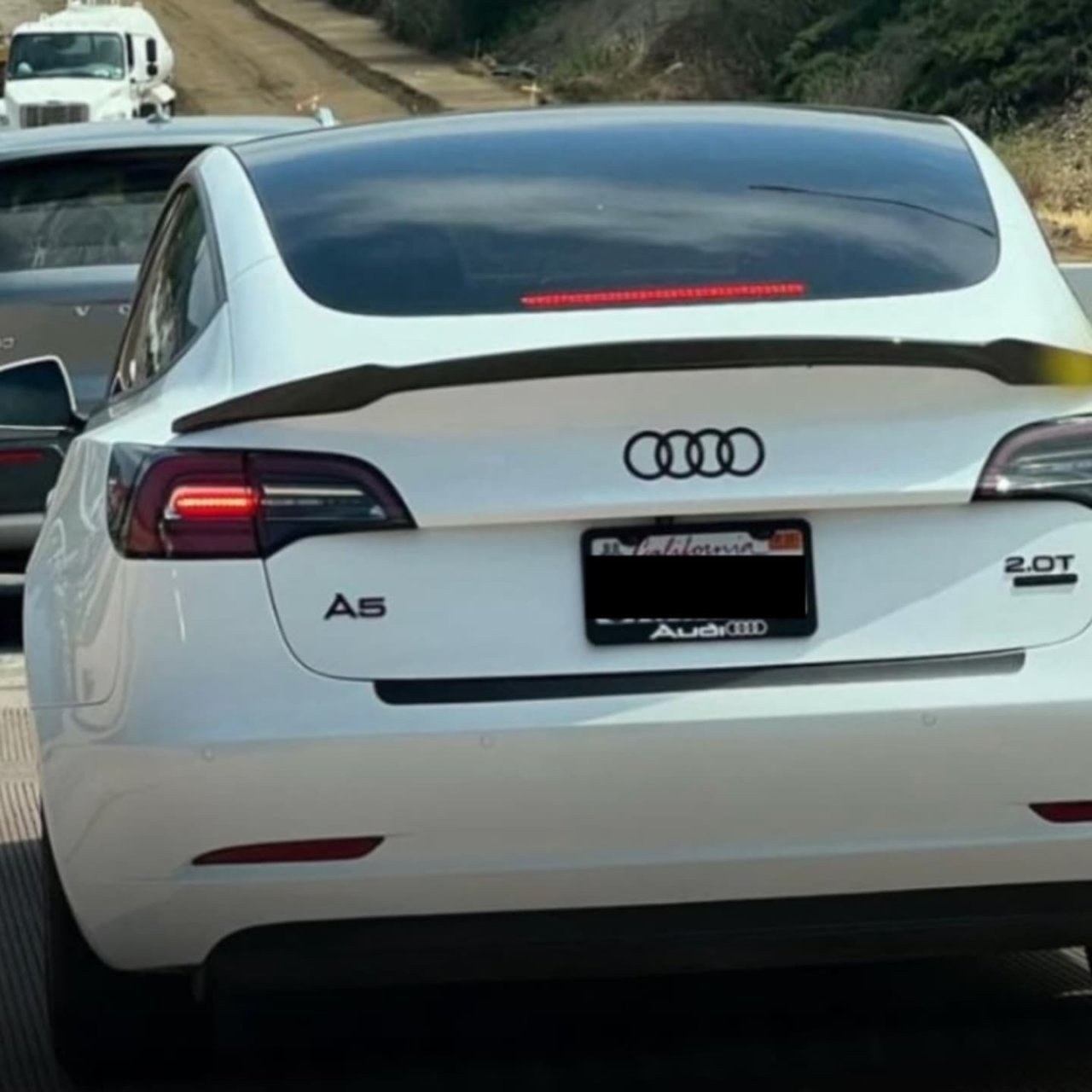Ko se Tesla preobleče v Audi