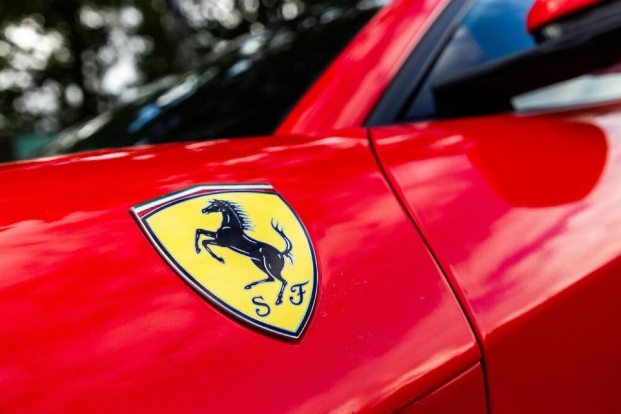 Ferrari naj bi razvijal drugi električni model s pomočjo Kitajcev Ferrari naj bi razvijal drugi električni model s pomočjo Kitajcev