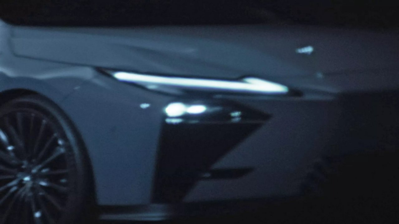 Lexus napoveduje svojo novo admiralsko ladjo