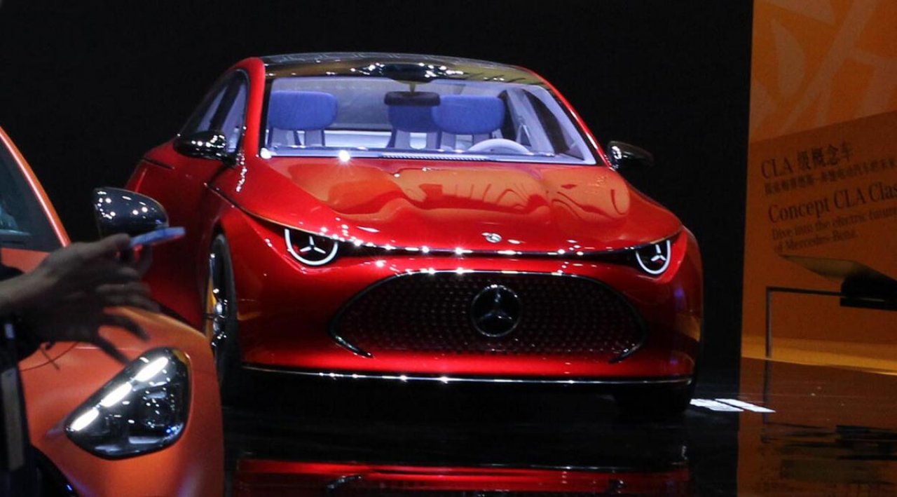 Mercedes napoveduje preobrazbo stoletja Mercedes napoveduje preobrazbo stoletja