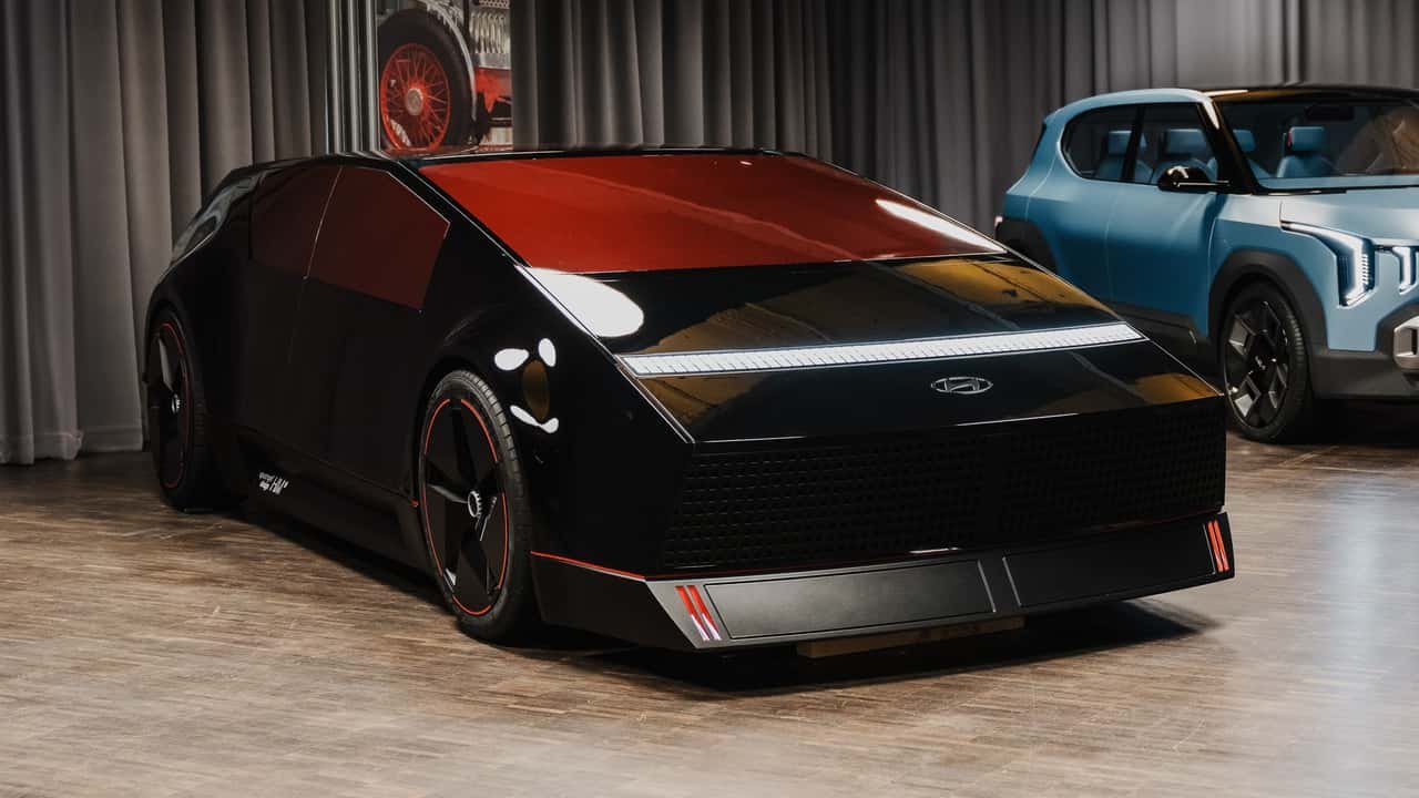 Ustvarjen futuristični koncept Obsidian Ustvarjen futuristični koncept Obsidian