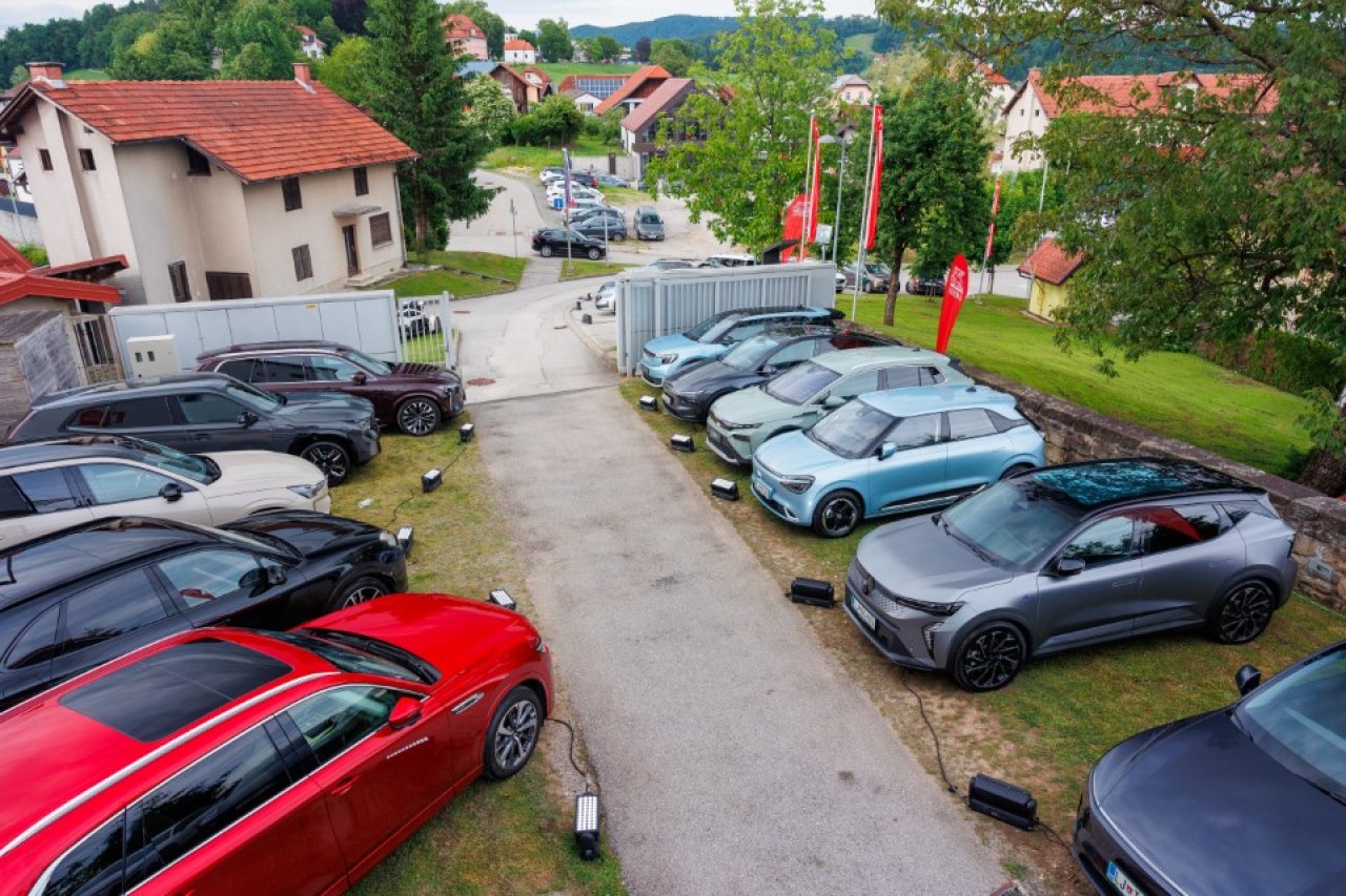 Na jubilejnem izboru razglasili najboljše poslovne avtomobile Na jubilejnem izboru razglasili najboljše poslovne avtomobile