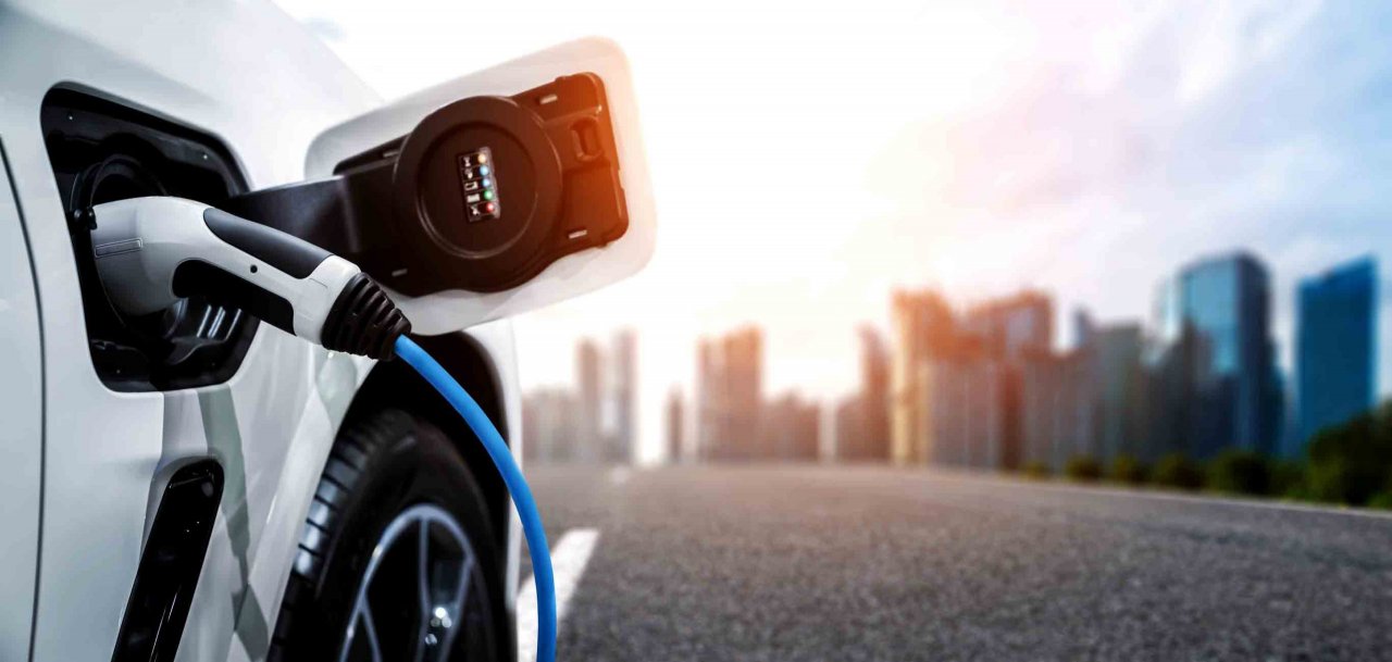 Politične odločitve zavrle elektrifikacijo Politične odločitve zavrle elektrifikacijo