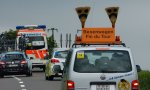 Avto metla, ki čisti kolesarsko traso in kolesarje - fotografija 5