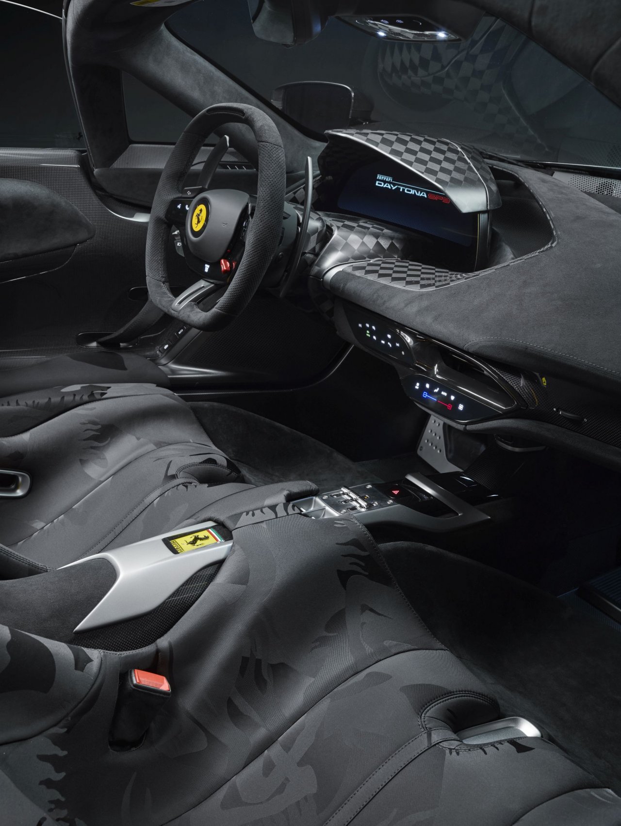 Ferrari Daytona SP3 - 599 plus ena