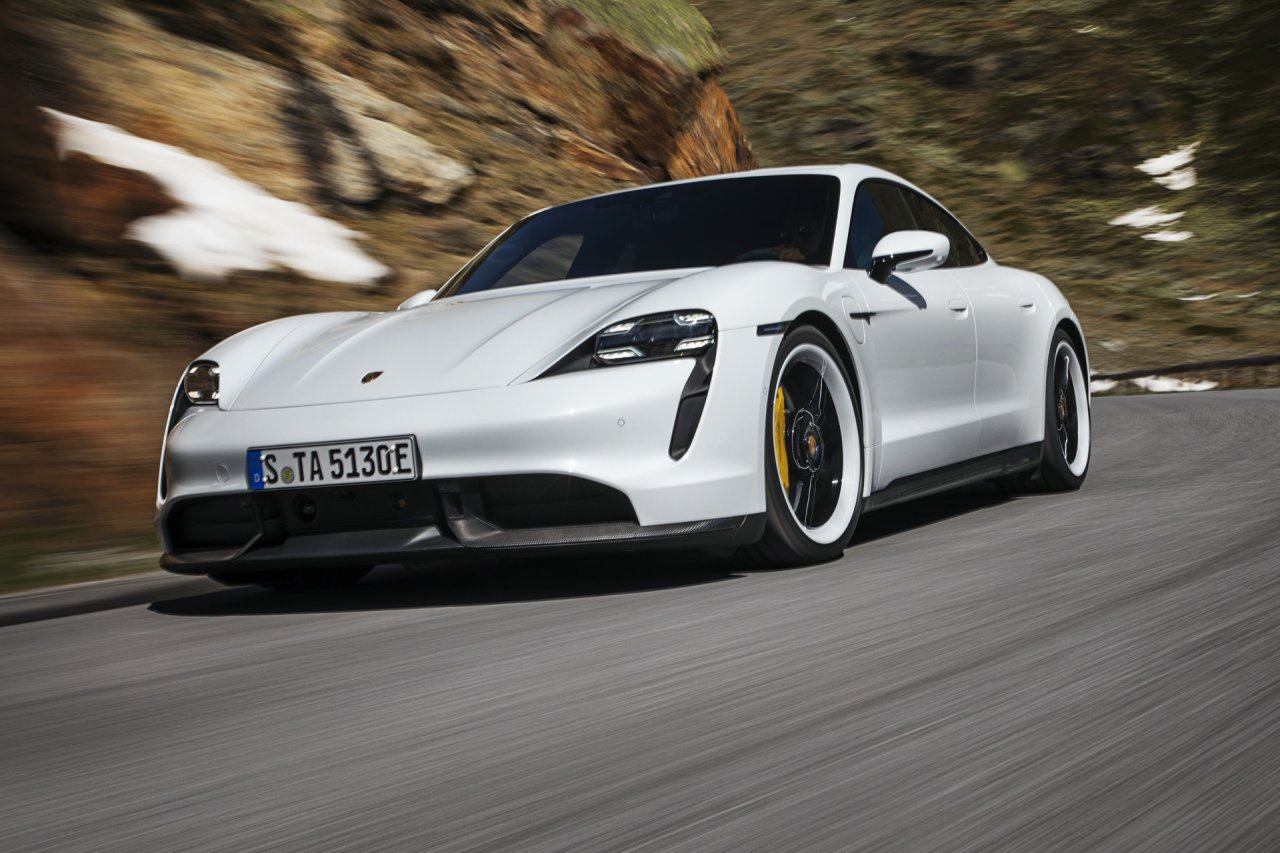 Porsche prilagaja pričakovanja Porsche prilagaja pričakovanja