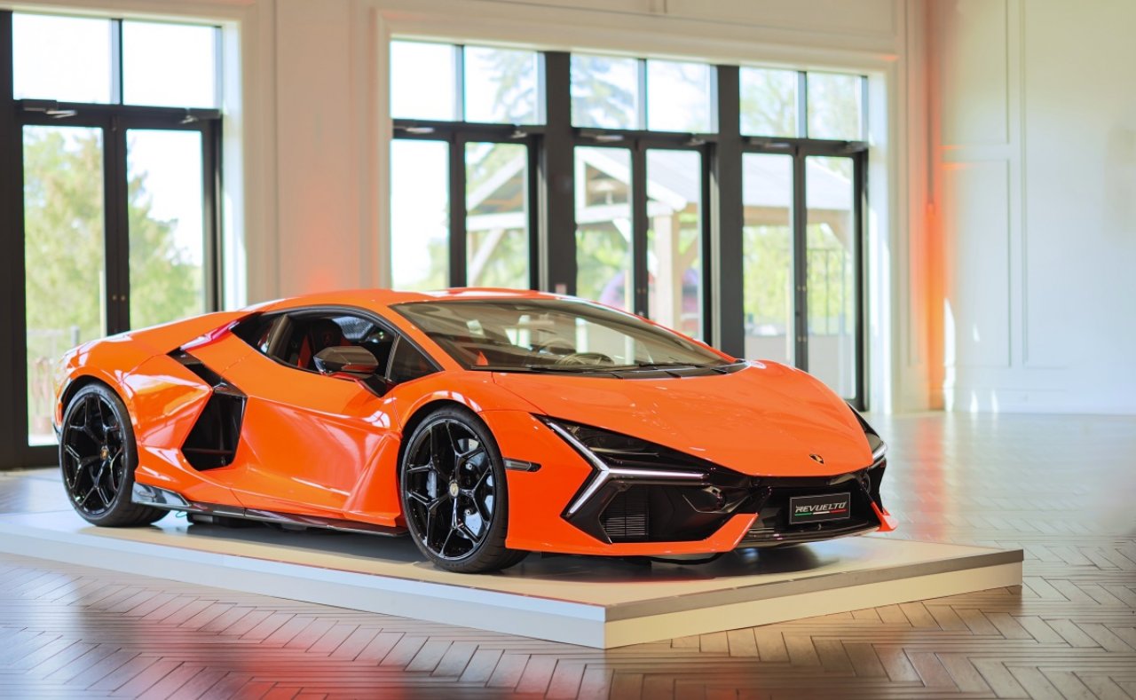 Lamborghini razvija umetno inteligenco za pomoč voznikom Lamborghini razvija umetno inteligenco za pomoč voznikom