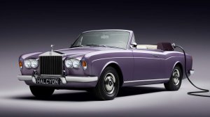 Legendarni Rolls-Royce Corniche z električnim pogonom