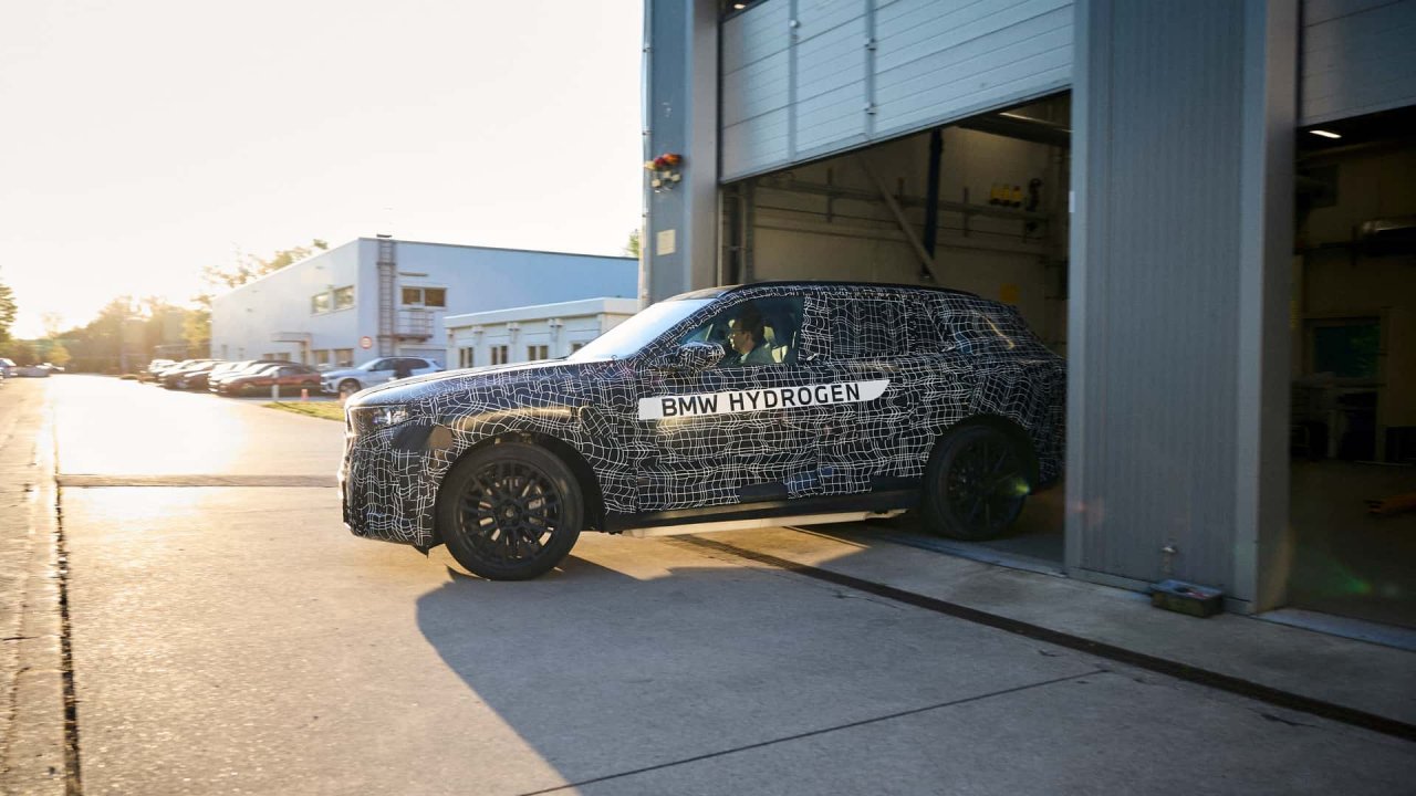 Novi BMW X5 bo vseboval Toyotino tehnološko rešitev Novi BMW X5 bo vseboval Toyotino tehnološko rešitev