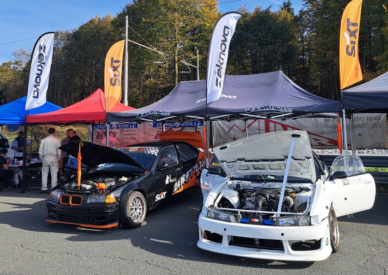 Prvaka driftanja sta Martin Grošelj in Erik Jankovič Prvaka driftanja sta Martin Grošelj in Erik Jankovič