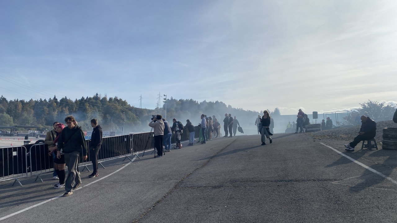 Prvaka driftanja sta Martin Grošelj in Erik Jankovič Prvaka driftanja sta Martin Grošelj in Erik Jankovič