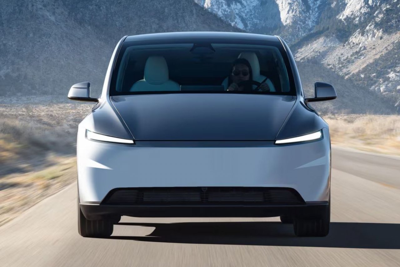 Tesla s cenejšo različico Modela Y Tesla s cenejšo različico Modela Y